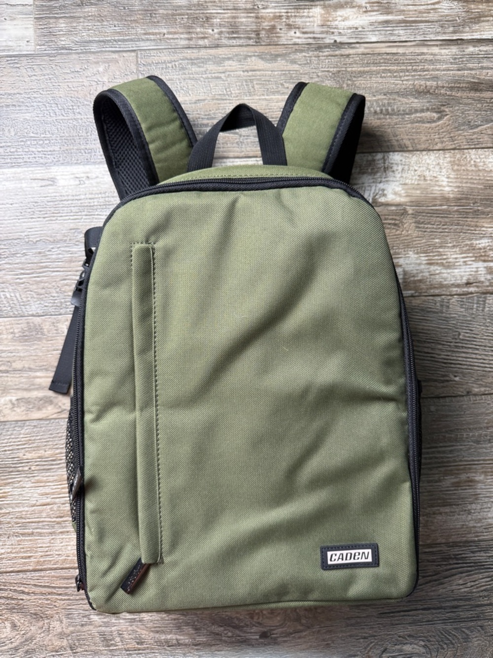 Caden Olive Green and Black Camera/CASE. Backpack Bag Backpack
